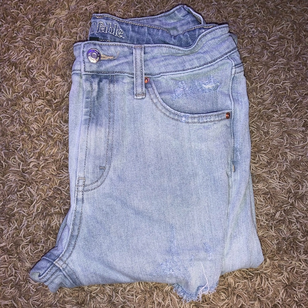 Ripped mom jeans